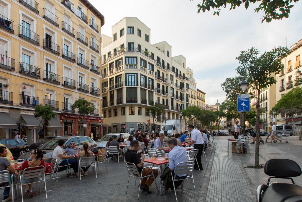 Bookinmadrid Com - Cascorro Sq 18 Pax Apartment Екстериор снимка