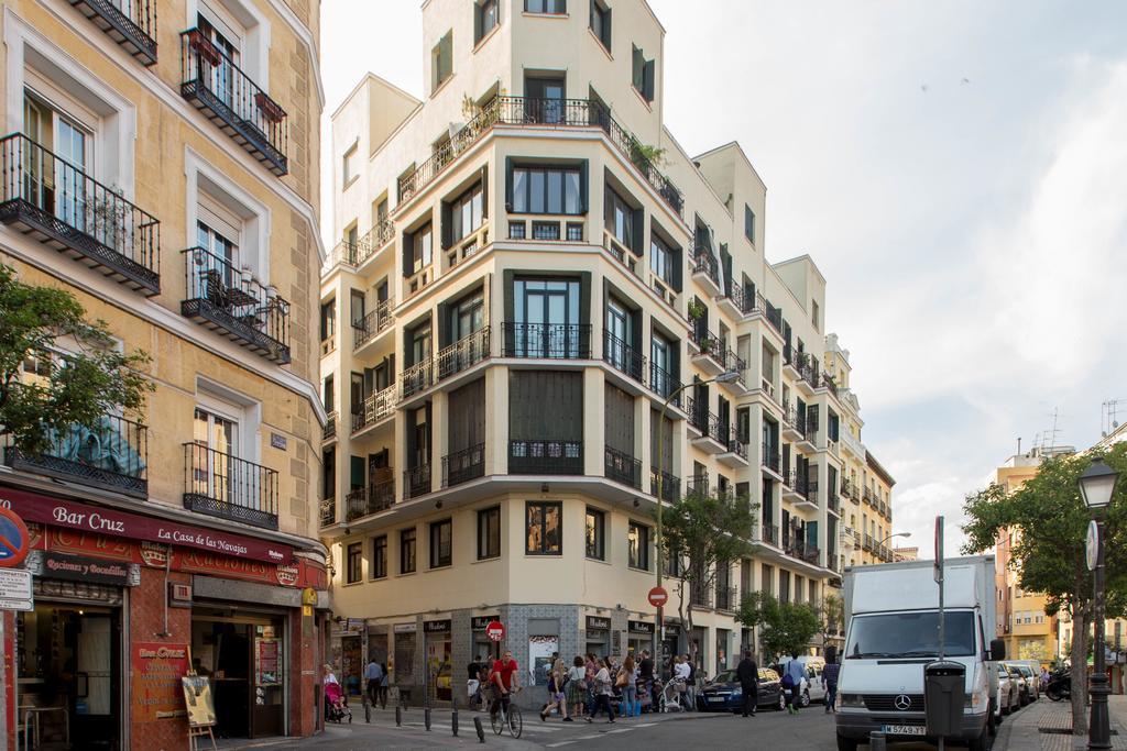 Bookinmadrid Com - Cascorro Sq 18 Pax Apartment Екстериор снимка