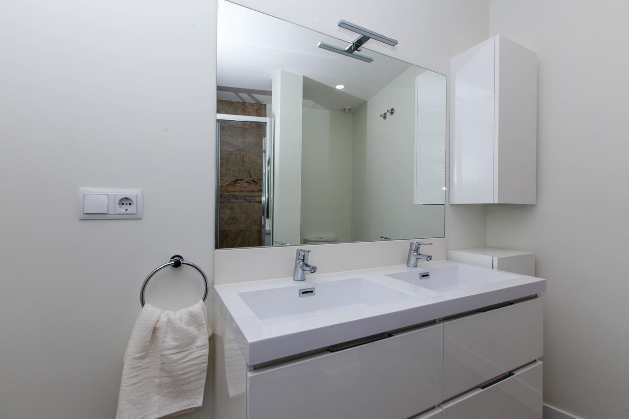 Bookinmadrid Com - Cascorro Sq 18 Pax Apartment Екстериор снимка