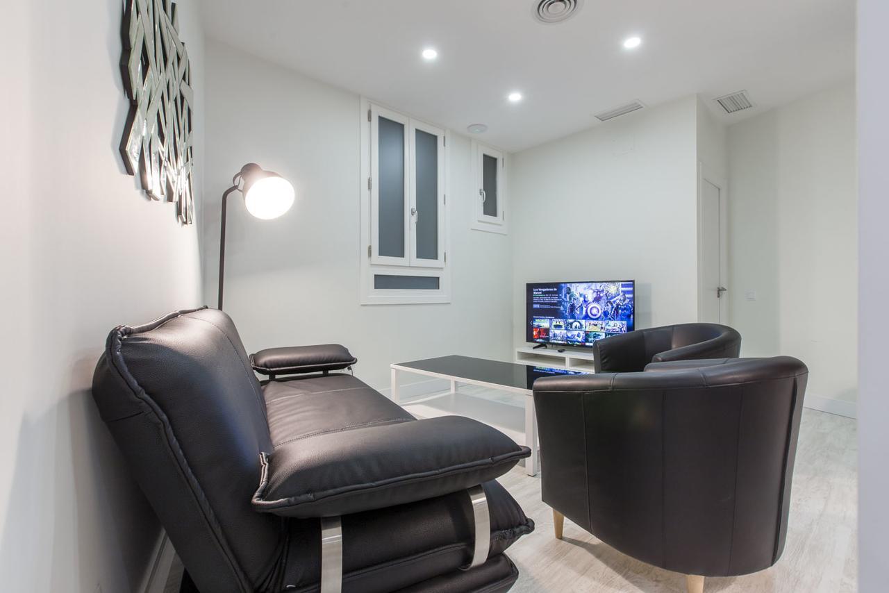 Bookinmadrid Com - Cascorro Sq 18 Pax Apartment Екстериор снимка